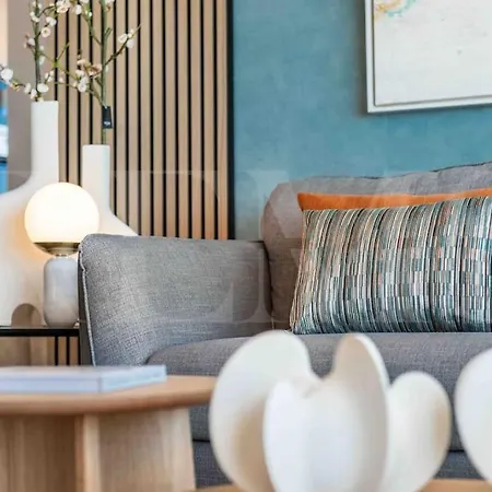 Seaview Coastal In By Rems